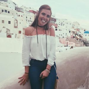 Meet your Posher, Madeline